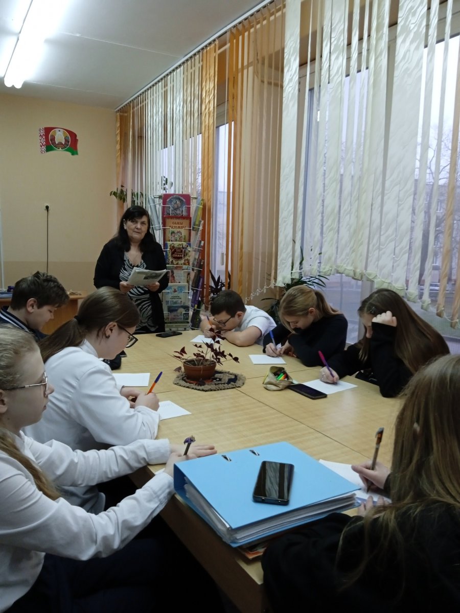 «На все ваши что, где, когда - умные книги ответят всегда»