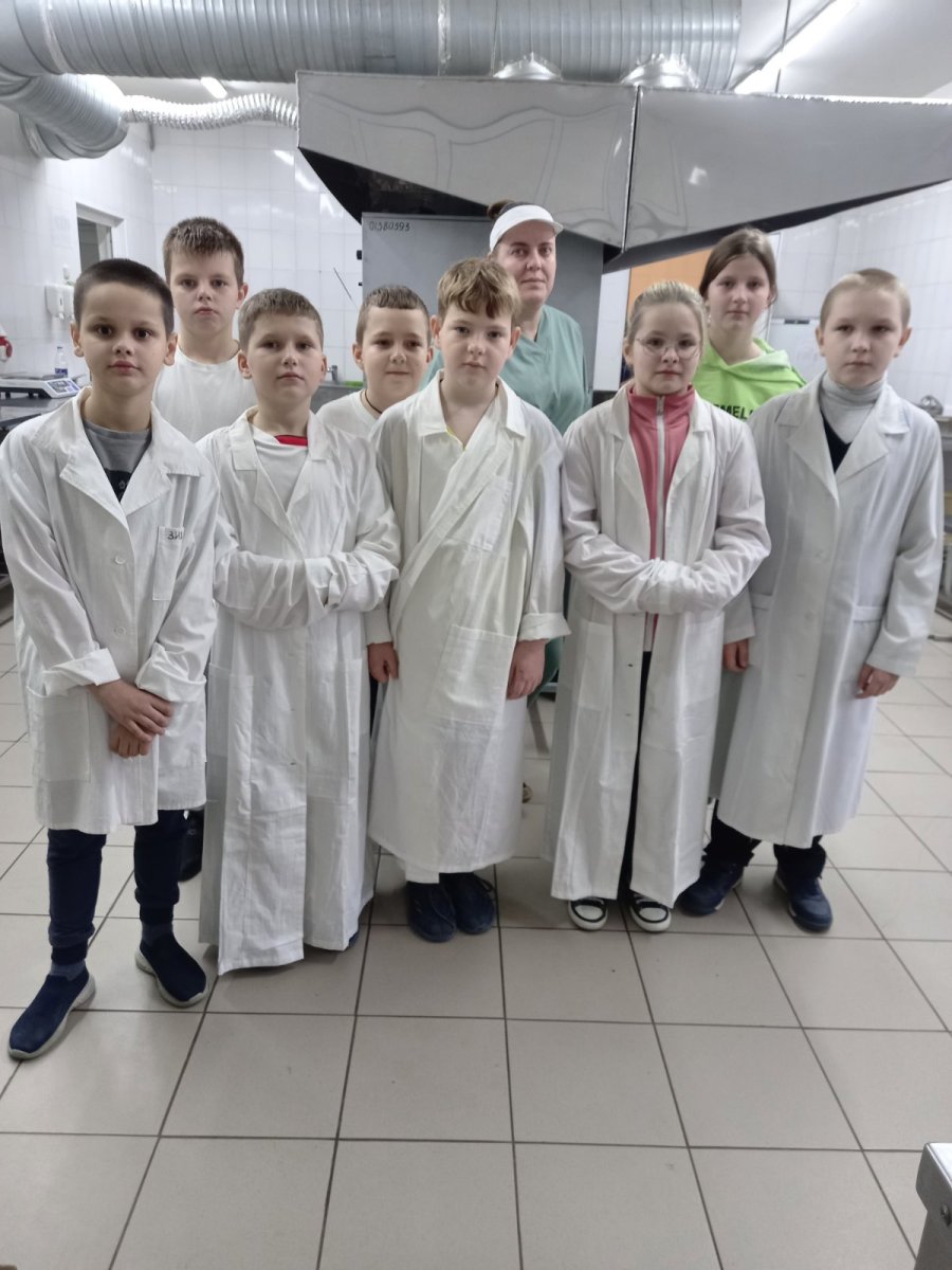 Экскурсия в школьной столовой