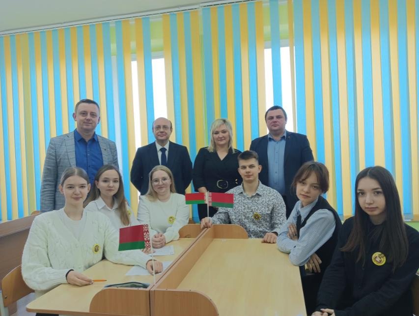 «На берегах Невы и Волковыи»