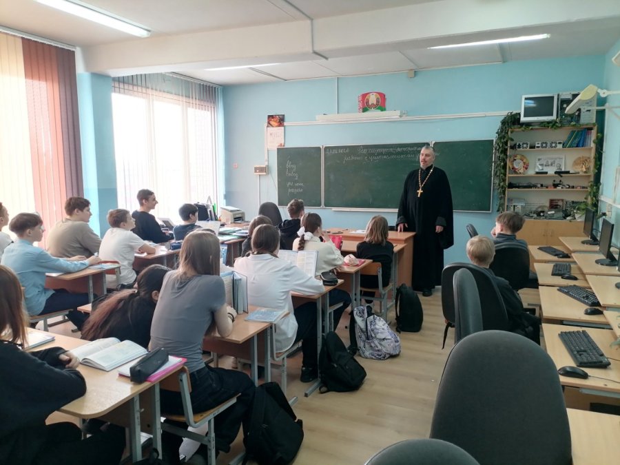 Встреча с иереем Георгием Суворовым в VII классах