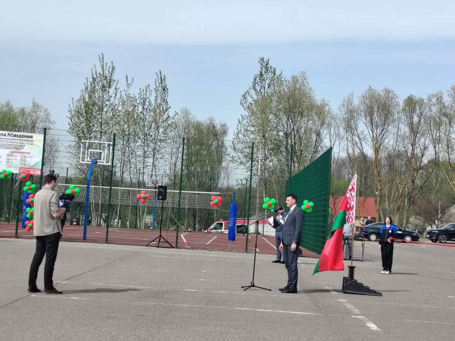 Торжественное открытие детской и волейбольной площадок на улице Ф. Скорины