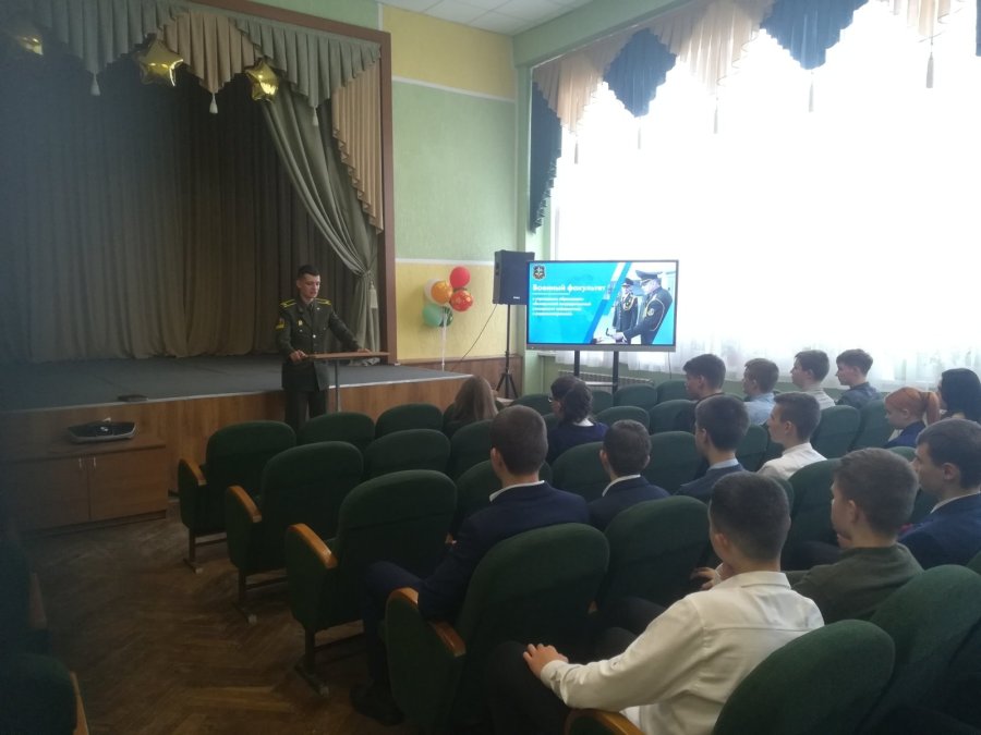 Встреча с курсантом 2 курса военной кафедры БГУИРа