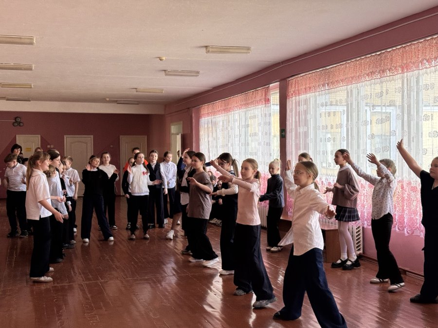 Танцевальный флешмоб «Солнечный заряд»