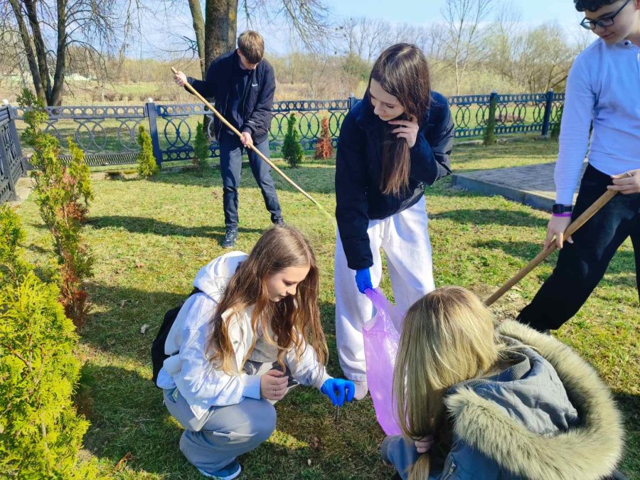 Акция по благоустройству мемориалов, памятников и воинских захоронений