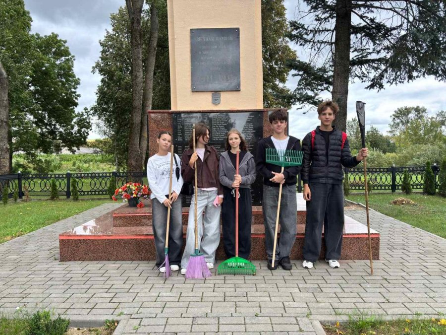 Трудовой десант «Забвению не подлежит»