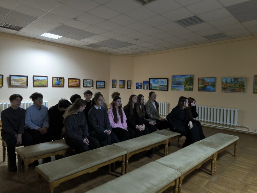 Посещение персональной выставки воина-интернационалиста Цыгановского Н.И. Музейное мероприятие «Афганистан. Без права на забвение»